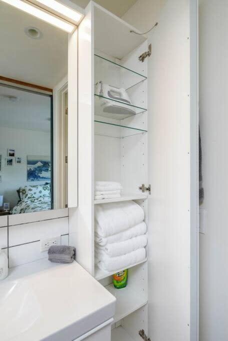 #stayinmydistrict Buckman Open Loft-style Townhome Holiday home *