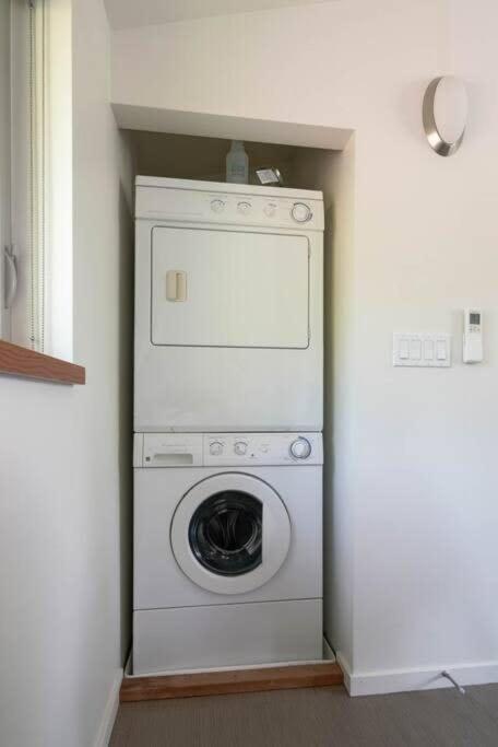 #stayinmydistrict Buckman Open Loft-style Townhome