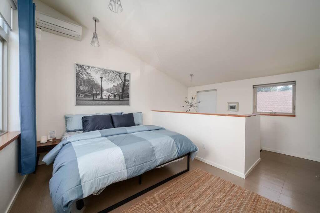 #stayinmydistrict Buckman Open Loft-style Townhome *