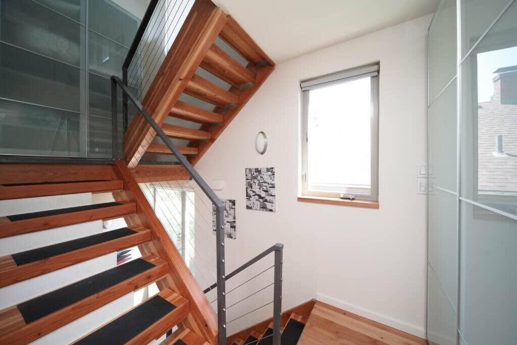 Holiday home #stayinmydistrict Buckman Open Loft-style Townhome *