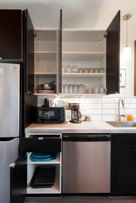 #stayinmydistrict Buckman Open Loft-style Townhome